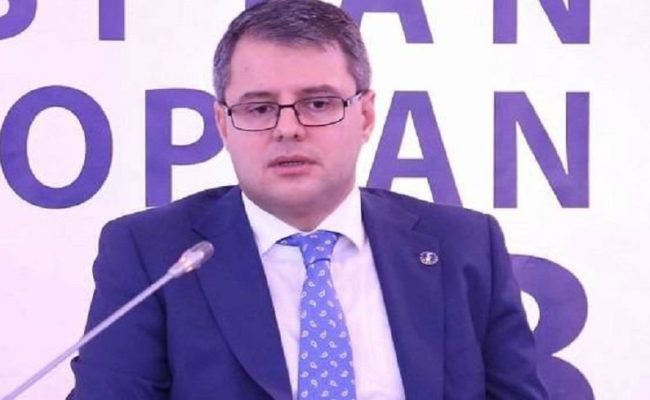 Ambassadeur-de-lAzerbaidjan-