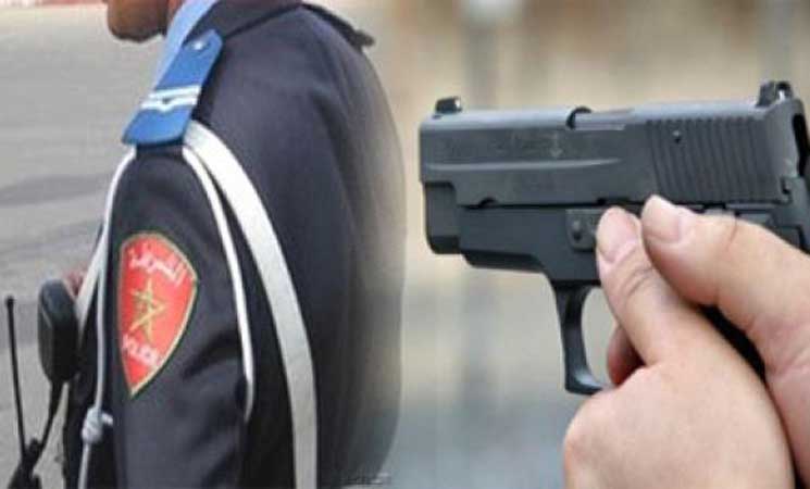مفتش شرطة …يستعمل السلاح لتوقيف شقيقين عرضا حياة المواطنين والأمن للخطر بتيفلت