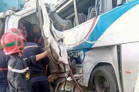 حادثة سير…اصابات عديدة في اصطدام شاحنة وحافلة قرب خريبكة