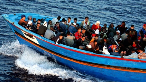 البحرية المغربية…انقاذ 19 مغربيا مرشحا للهجرة السرية بسواحل البيضاء