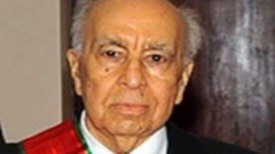 وفاة كريم العمراني رجل الأعمال والوزير الأول الأسبق