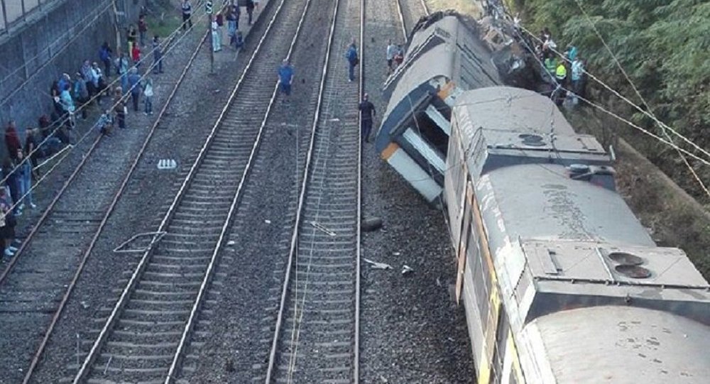 اسبانيا…مقتل شخص واحد وإصابة اخرين في خروج قطار عن سكته