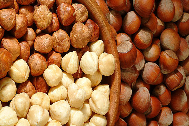 حفنة يومية من البندق تحميك من “ألزهايمر”