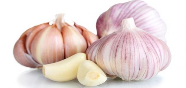 الثوم.. مفعول “سحري” في علاج مرض خطير