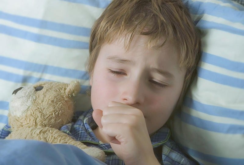 طرق معالجة السعال عند الأطفال وقت النوم