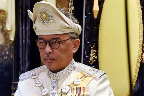السلطان عبد الله ملكا جديدا لماليزيا خلفا لمحمد الخامس