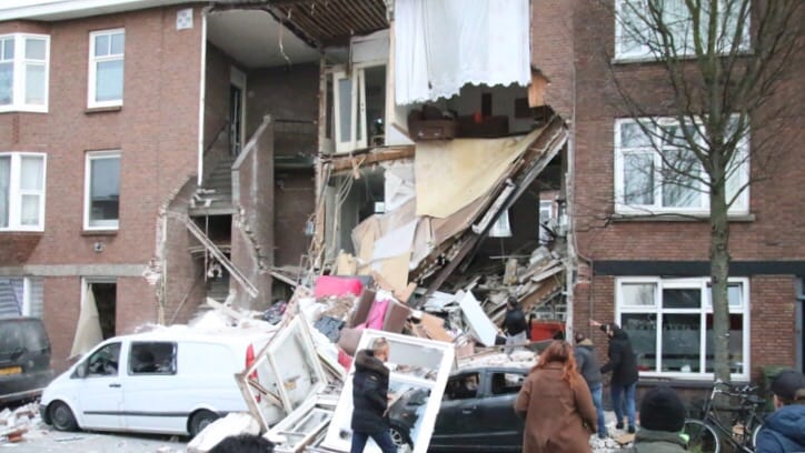 انفجار ضخم يهزّ مدينة لاهاي وانهيار عدة منازل والسلطات ترجح سقوط ضحايا