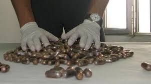 القنيطرة. اعتقال تونسيين حاولا تهريب مخدّر الشيرا في كبسولات