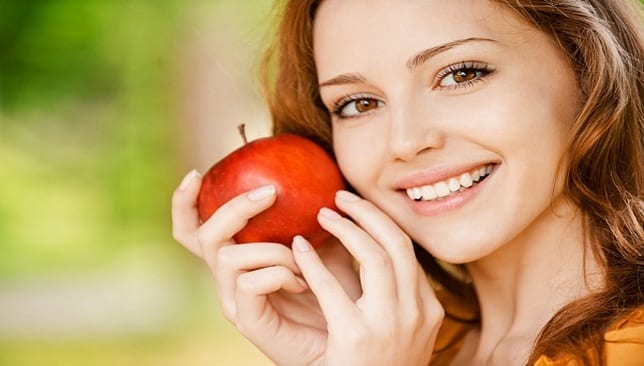 التفاح والشوفان ( الخرطال ) لبشرة خالية من العيوب