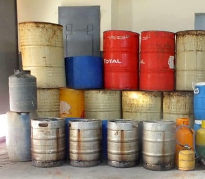 العيون. الأمن يفكك أربعة “معامل” تقليدية لتقطير ماء الحياة “يُديرها” ستيني