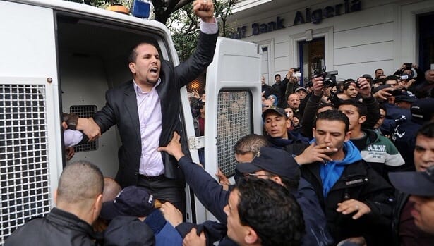 الجزائر. اعتقال أزيد من 10 صحافيين خلال تجمّع في العاصمة