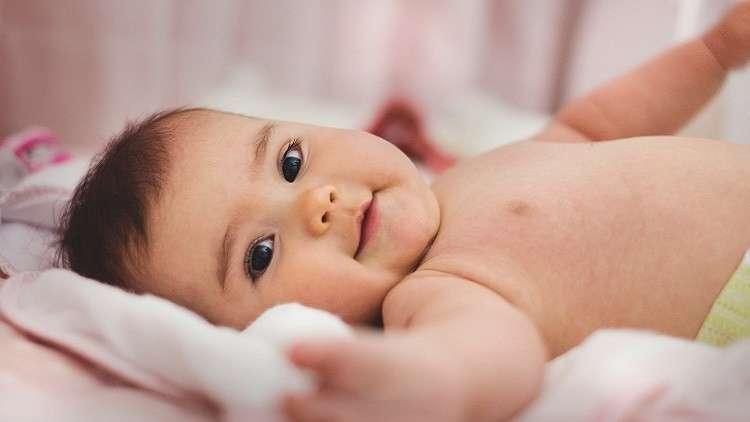 باحثون..الأطفال السعداء هم أكثر عرضة السمنة