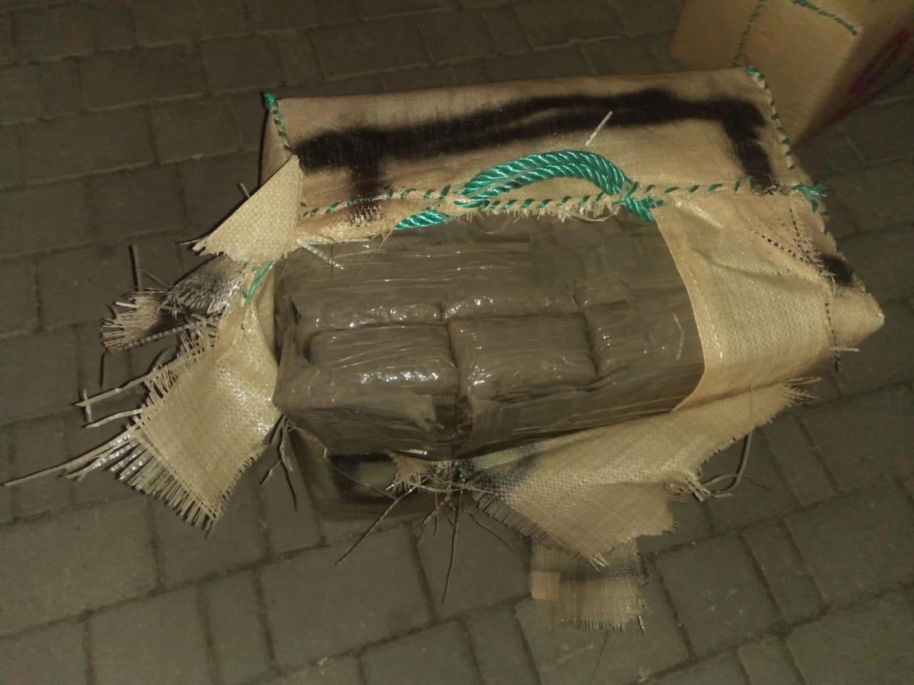 ضربة معلم. إحباط تهريب 12طنا من المخدرات واستنفار بالناظور بحثا عن الرؤوس الكبيرة