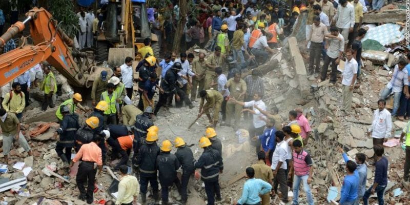 الهند. أزيد من 40 شخصا تحت الأنقاض بعد انهيار مبنى تجاري
