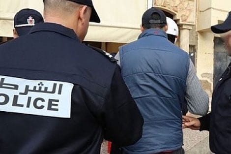 الدريوش. اعتقال وسيطة وأربعة شبان غرّروا بقاصر وهتكوا عرضها