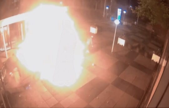 مغربي ضمن “عصابة لاكريم” يفجر سيارة داخل بناية هولندية (فيديو)