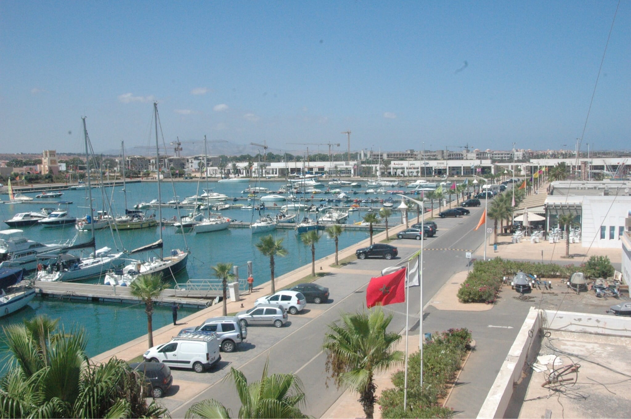 السعيدية. خلاف بين المجلس البلدي وشركة النظافة يغرق المدينة السياحية في النفايات