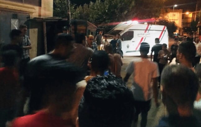 العيون. اعتقال شخصين يعترضان سبيل المارة باستعمال أسلحة بيضاء