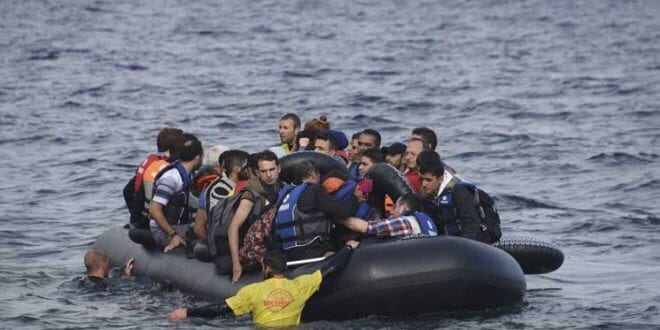 الناظور. درك أركمان يعتقل 7 مغاربة كانوا يستعدون للهجرة السرية ويحجز قاربا مطاطيا