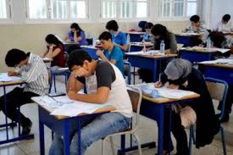 هام… وزارة التربية الوطنية تحدد تاريخ الإمتحانات الإشهادية