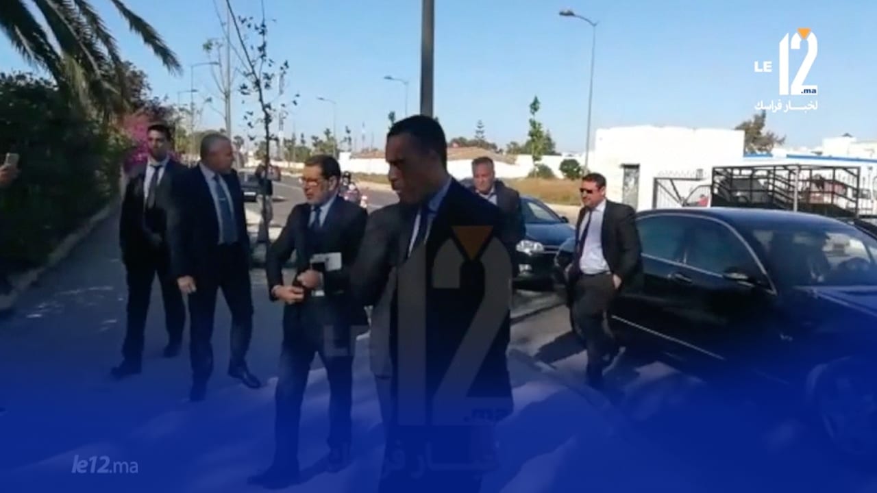 بالفيديو. العثماني وبنعبد الله يصلان ندوة شبيبة العدالة والتنمية في سيارة واحدة