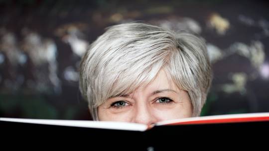 دراسة..ظهور الشيب دليل على طول العمر!