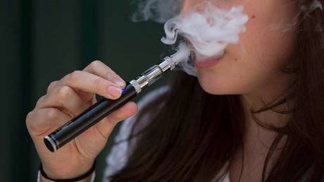 أضرار النكهات المختلفة في السجائر الإلكترونية