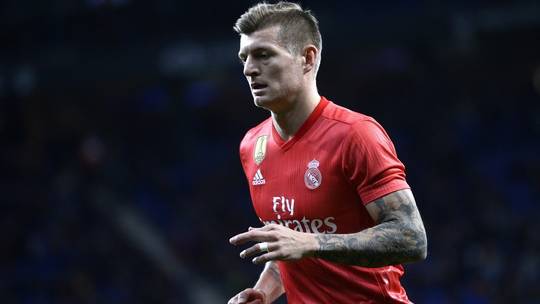 رسميا…ريال مدريد يجدد عقد كروس لغاية عام 2023