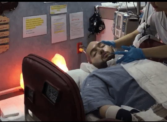 قادر على كل شيء..”الأمير النائم” يحرك رأسه بعد 14 عاما في الغيبوبة