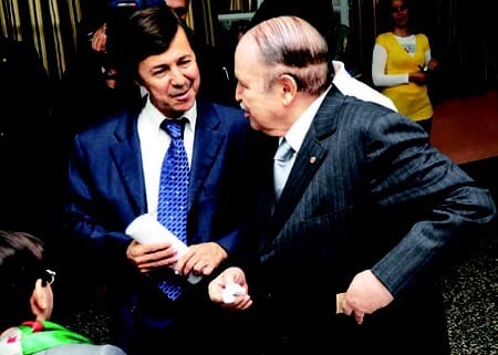 الشرطة الجزائرية تعتقل جنرالين وأنباء عن اعتقال بوتفليقة