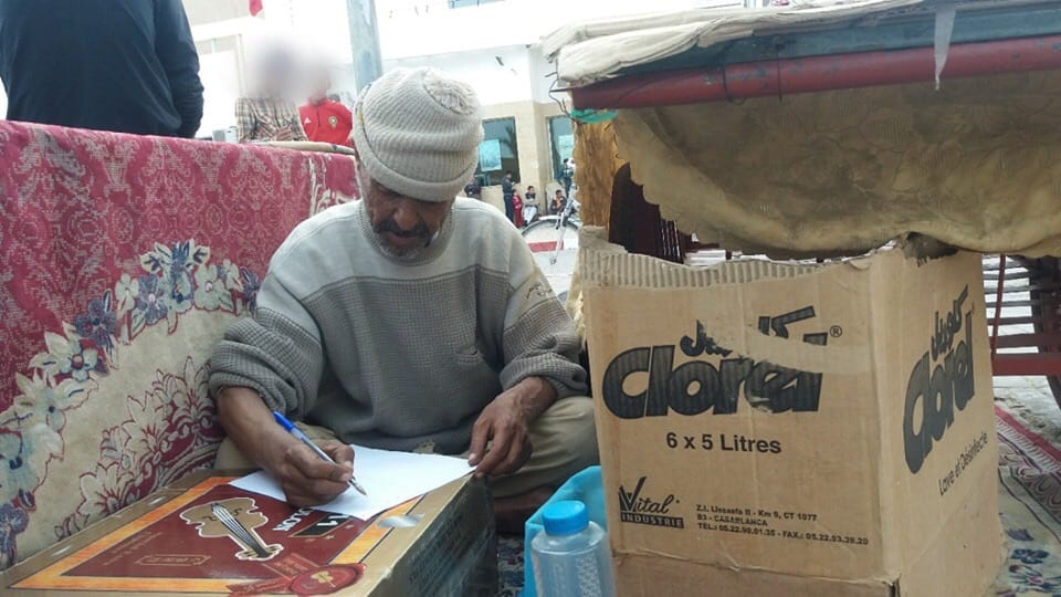 “حنظلة كرسيف” يرفع اضرابه عن الطعام بعد تدخل عامل الإقليم