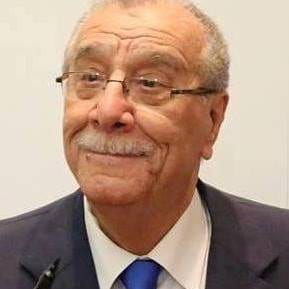 أبو بكر يكتب عن الرواية و.. تزجية وقت “الفاضْيين”