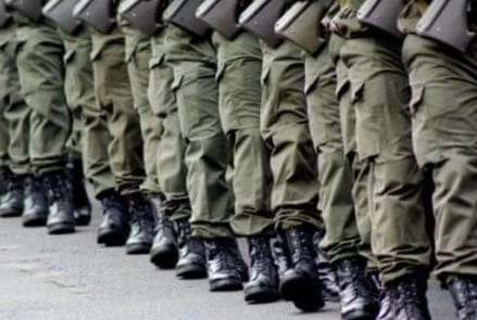 التحقيق مع عسكريين نصبوا على طالبِي توظيف في الجيش