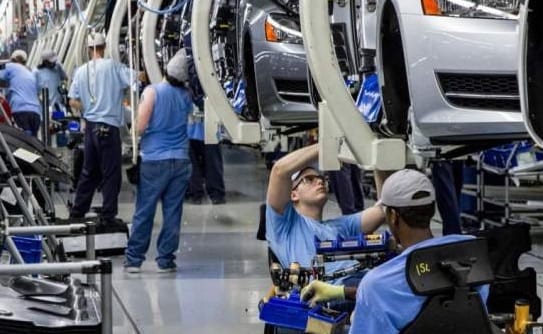 التحالف مع “رونو”.. فيات تتراجع عن العرض