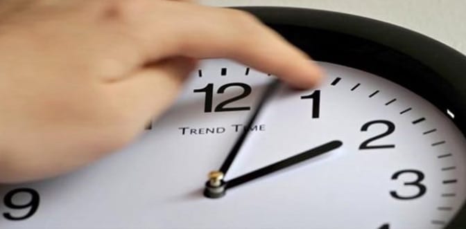 ردّو البالْ.. هذا هو تاريخ العودة إلى الساعة “الإضافية”