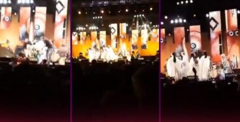 فيديو. حادث طريف في مهرجان كناوة في الصويرة. المنصة طاحْت باللي فيها