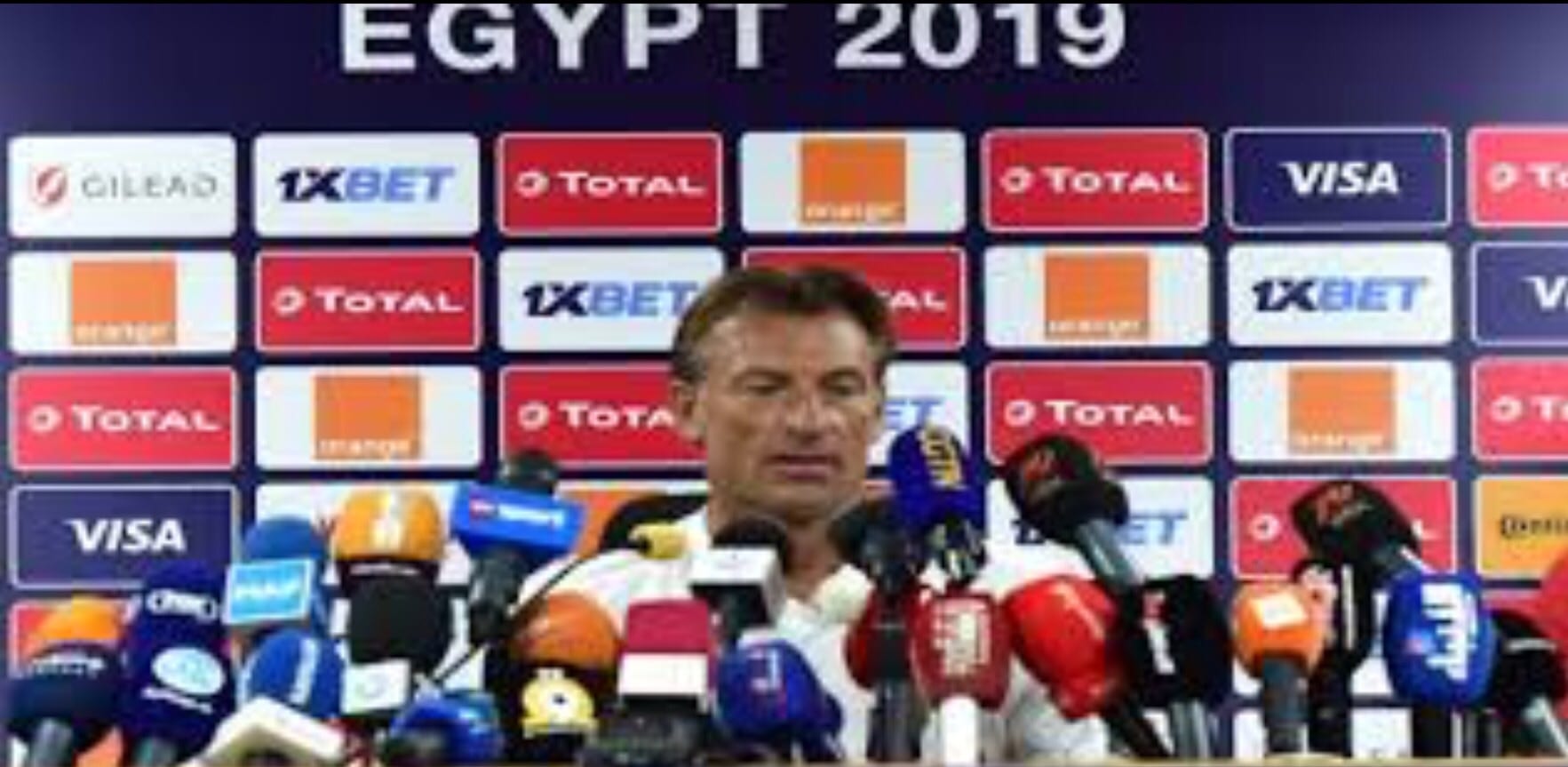 هيرفي رونار: المباراة الأولى دائما صعبة والمهم هو الفوز فيها