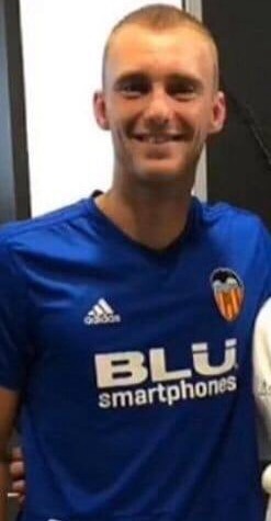 سيلسين يجتاز الفحص الطبي في أفق التوقيع لفالنسيا