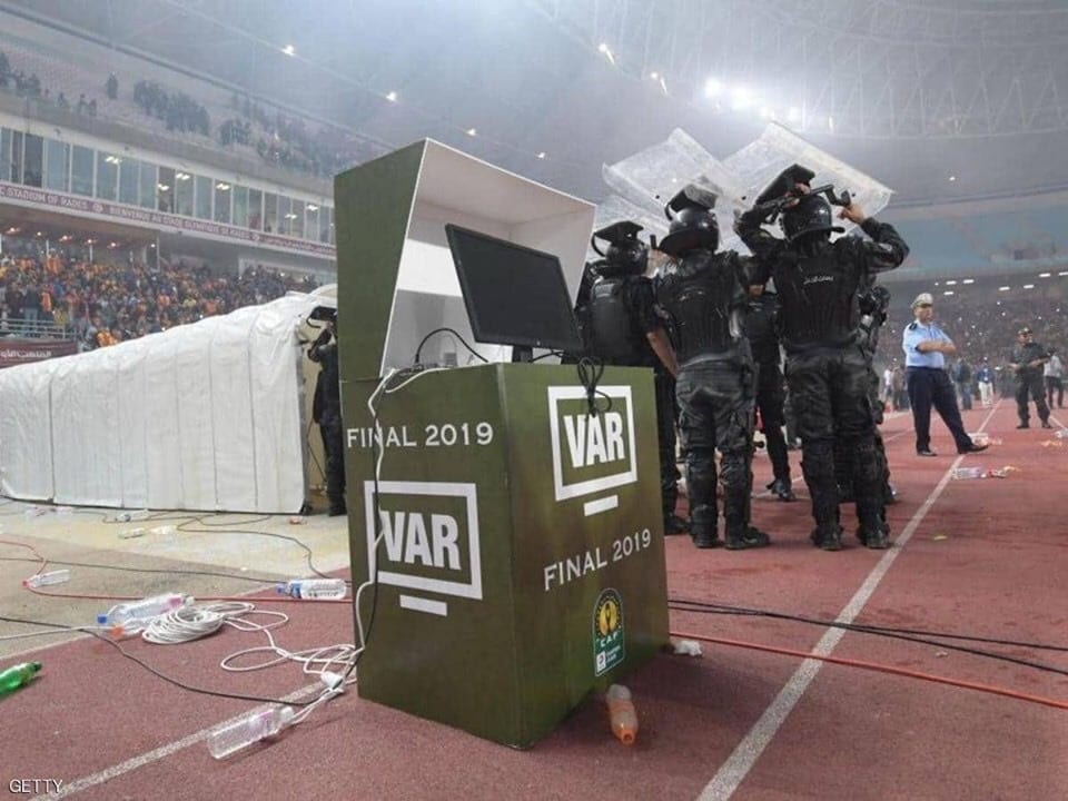 اسطيفي: “الطاس” تتجه إلى ضمّ طلبي فريقي الوداد والترجي في قضية واحدة