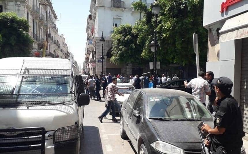 تونس. قتلى في تفجيرين إرهابيين أحدهما داخل وحدة “مكافحة الإرهاب”