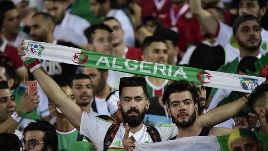 “الكان”..السلطات الجزائرية تخصص 10 طائرات لنقل المشجعين إلى مصر