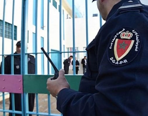 سنتان نافذتان للأستاذة التي “جمعت” زوجين