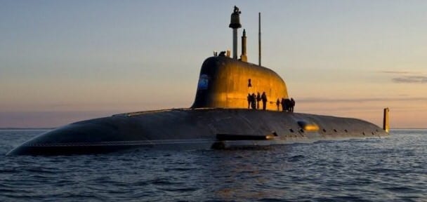 14 قتيلا حتى الآن في حريق غواصة بحث روسية