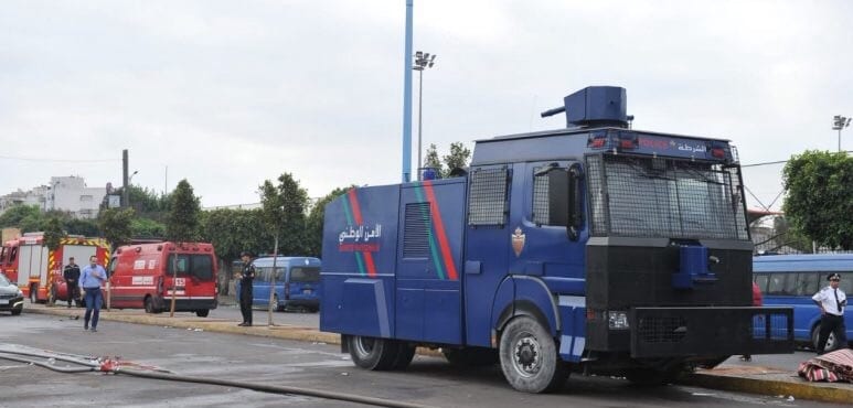 بالفيديو. فرقة أمنية خاصة تحاصر سيارة محملة بالمخدرات في أكادير وتعتقل أفرادها