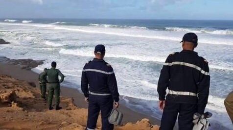 بسبب قنينة عصير. مهاجر إفريقي “يذبح” مواطنه ويلقي جثته في البحر