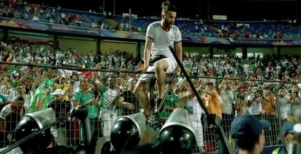 4 آلاف جزائري يغادرون مطار القاهرة نحو بلادهم بعد التتويج باللقب