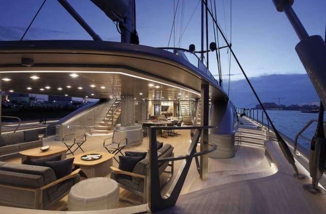 افتتاح اليخت الملكي الجديد بحضور نخبة من أثرياء المغرب (صحافة)