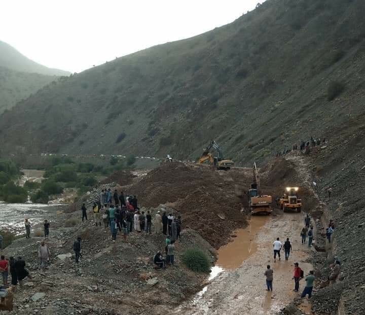 “فاجعة إيجوكاك”. انتشال أول الضحايا بعد 24 ساعة تحت الصخور والأتربة