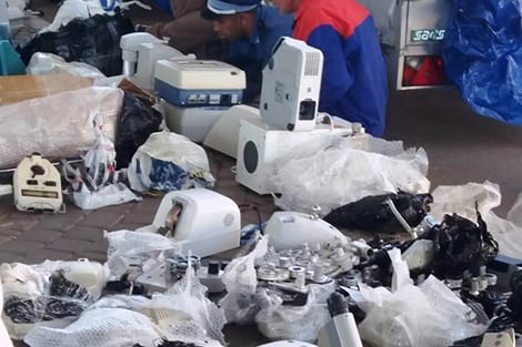 جمارك الناظور تضبط أجهزة طبية مهربة بقيمة 35 مليون سنتيم  