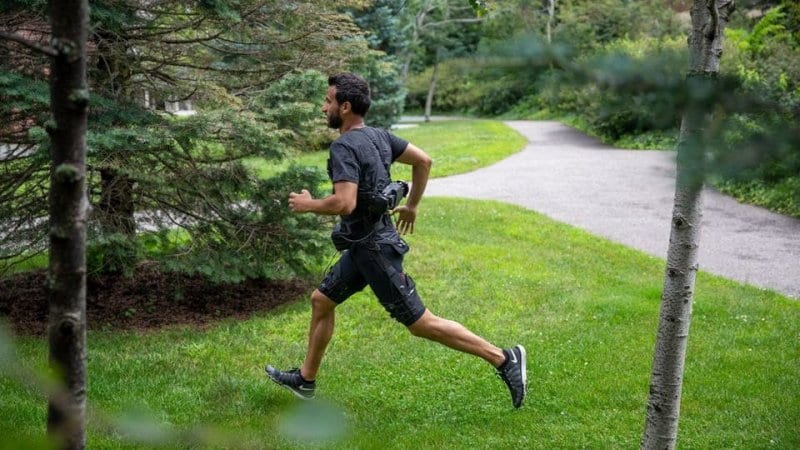 ابتكار… سروال آلي يمنح أملاً للمشلولين جزئياً يحسن الركض